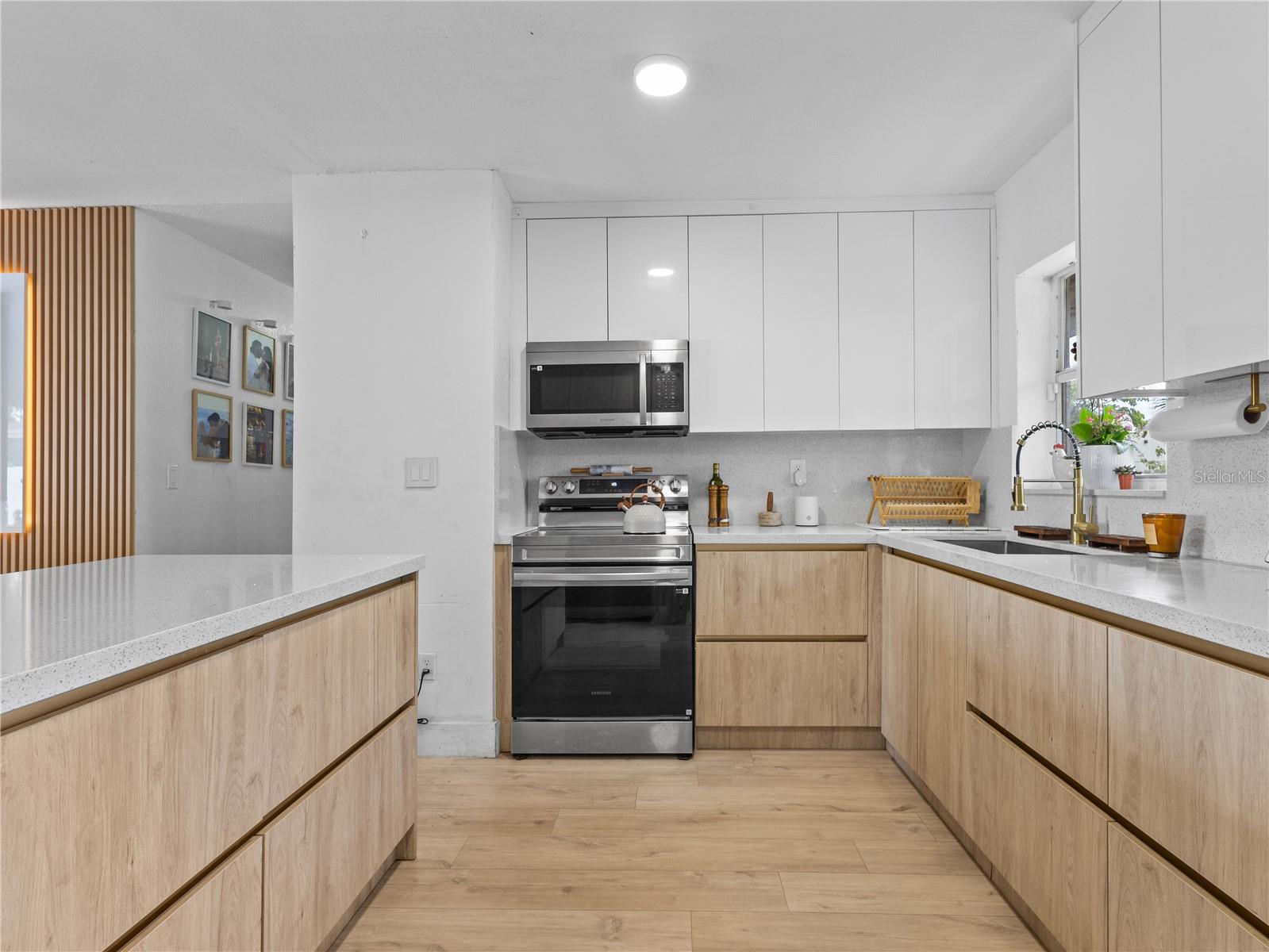 Image 16 of 28 For 19244 30th Court