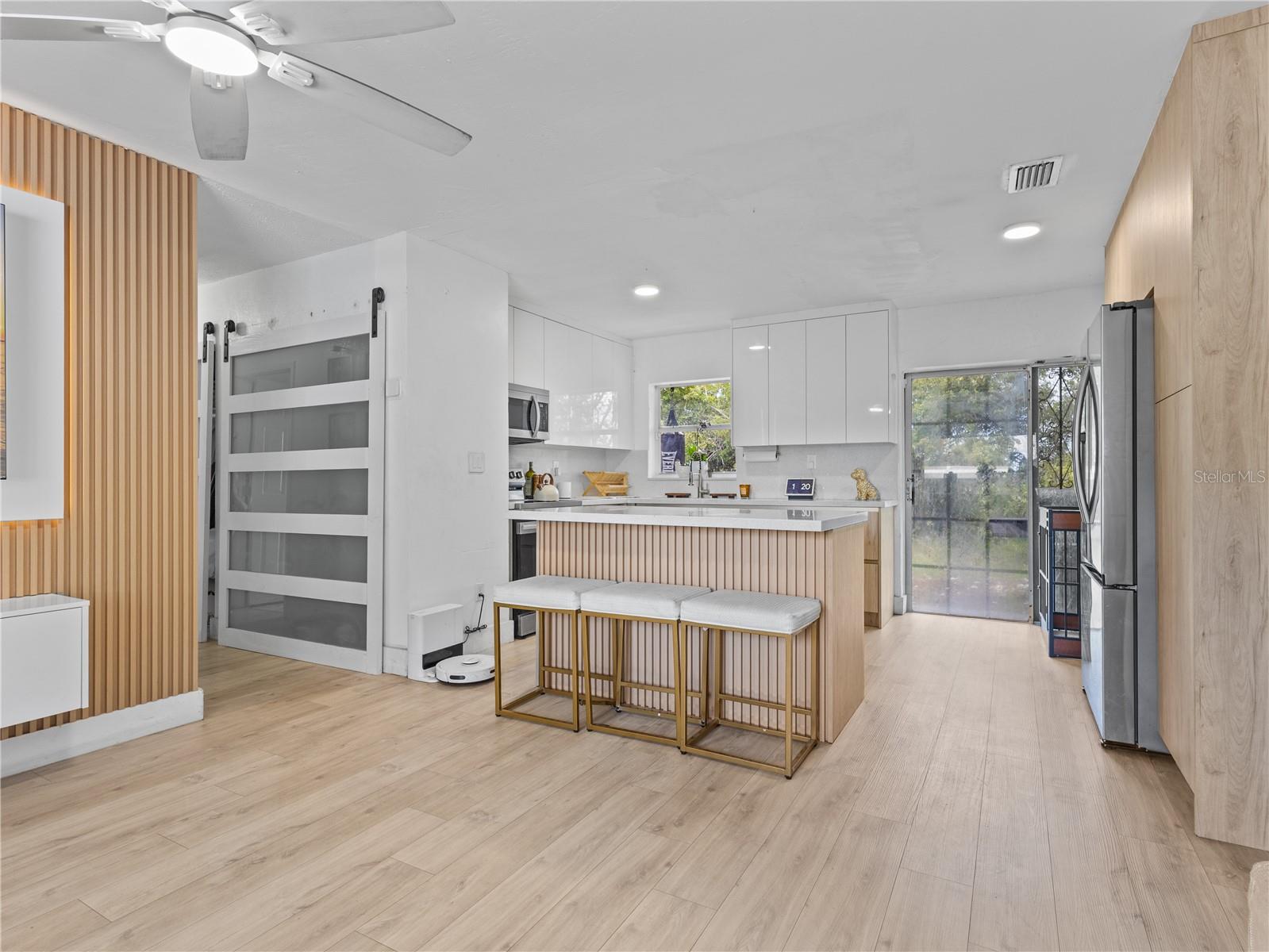 Image 6 of 28 For 19244 30th Court