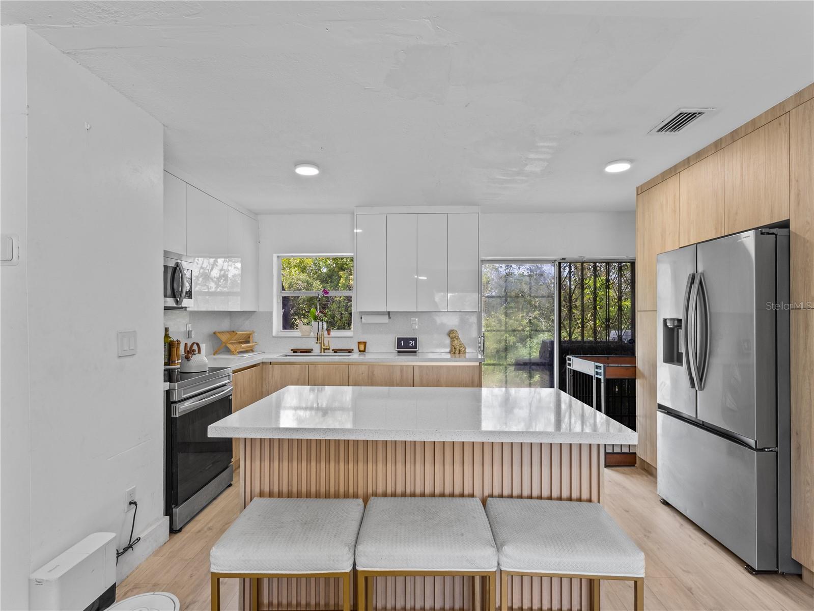 Image 8 of 28 For 19244 30th Court