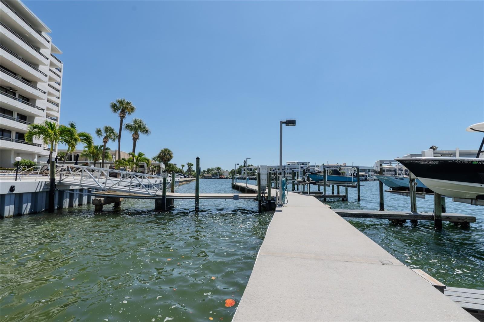 Image 22 of 54 For 5700 Mariner Street 503a