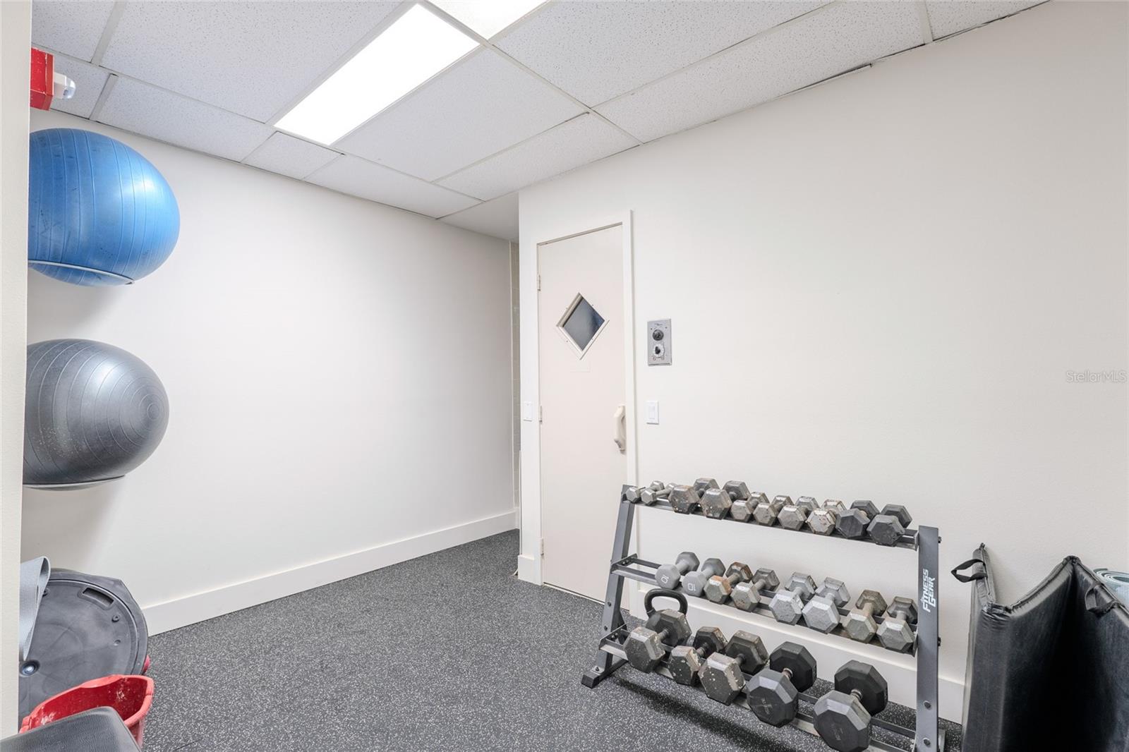 Image 37 of 54 For 5700 Mariner Street 503a