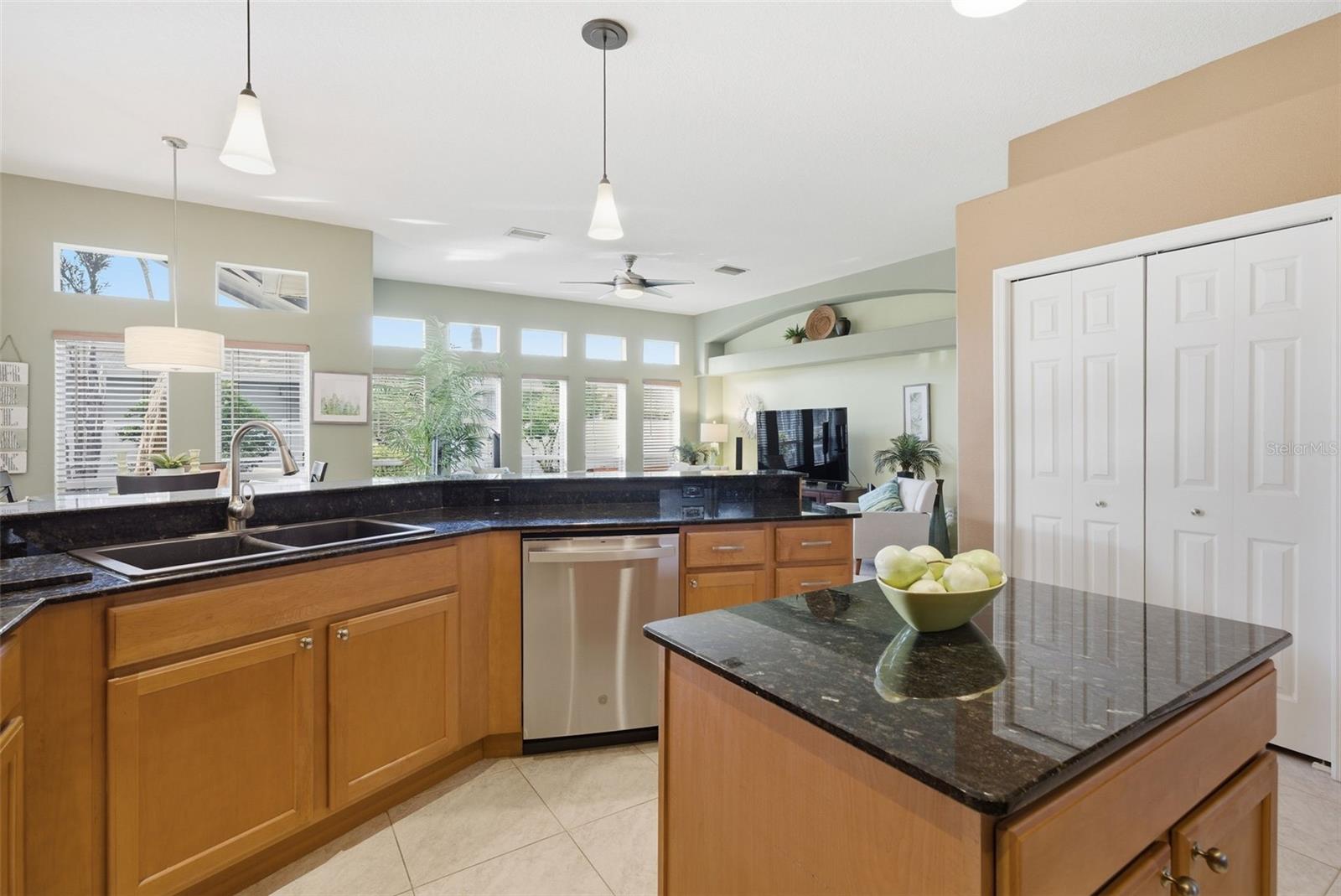 Image 10 of 38 For 3730 Gaviota Drive