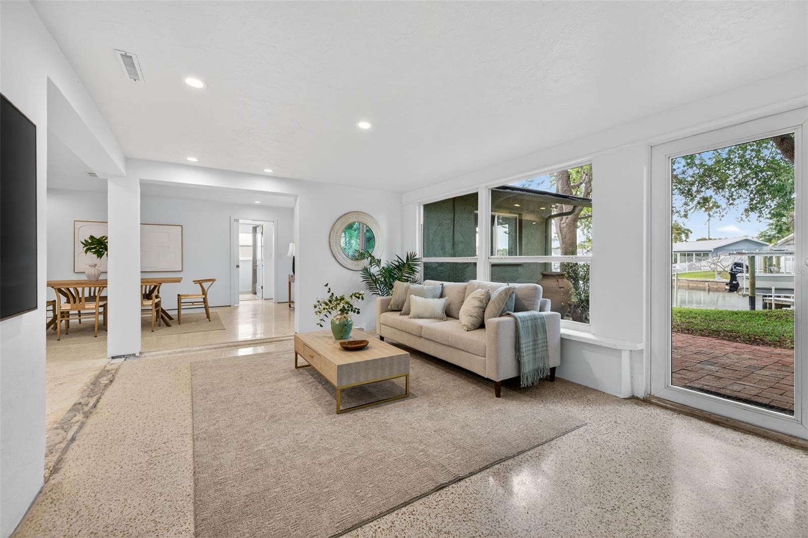 Image 12 of 41 For 5200 14th Street Ne