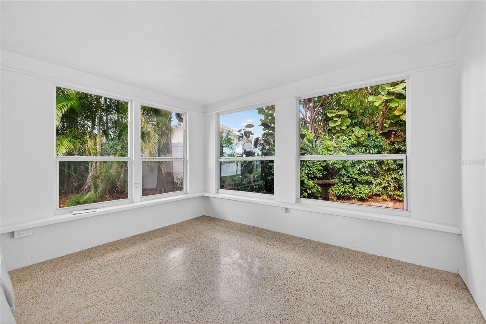 Image 23 of 41 For 5200 14th Street Ne