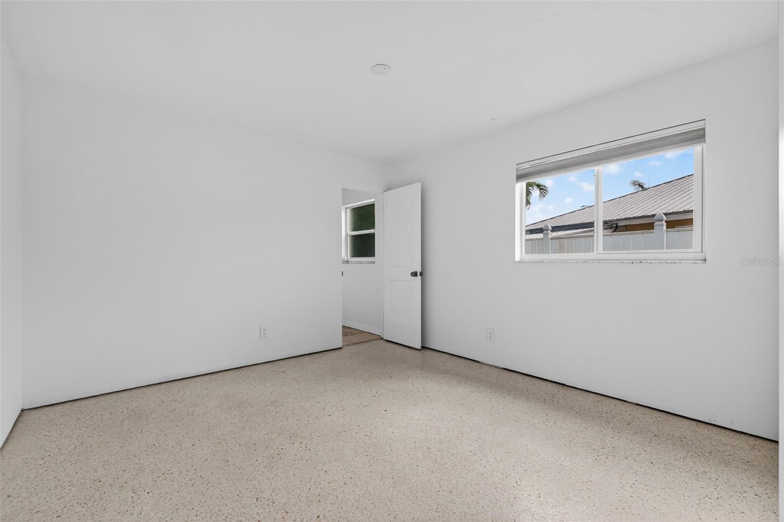 Image 27 of 41 For 5200 14th Street Ne