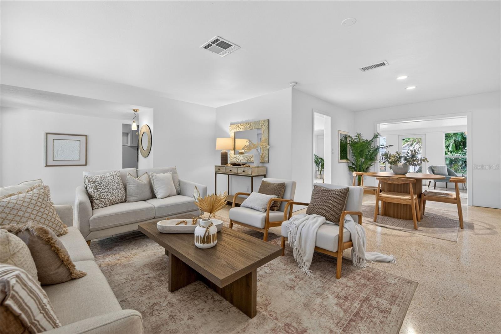 Image 3 of 41 For 5200 14th Street Ne