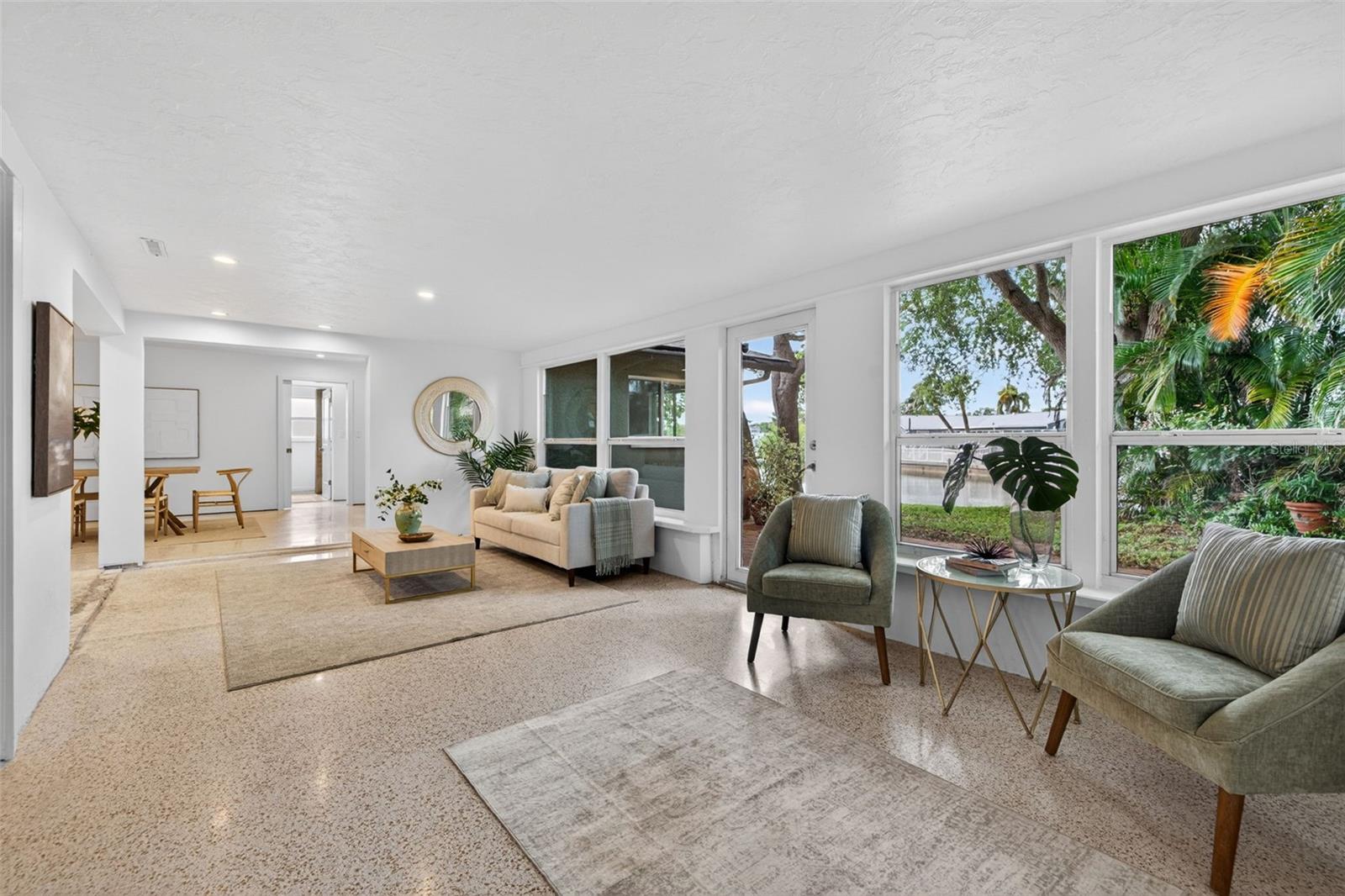 Image 5 of 41 For 5200 14th Street Ne