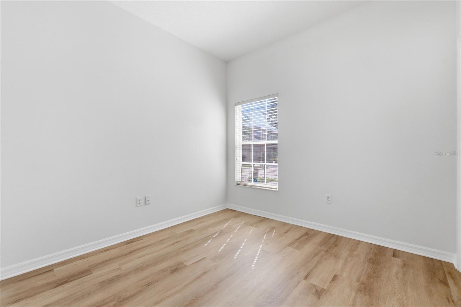 Image 20 of 32 For 7799 75th Street N