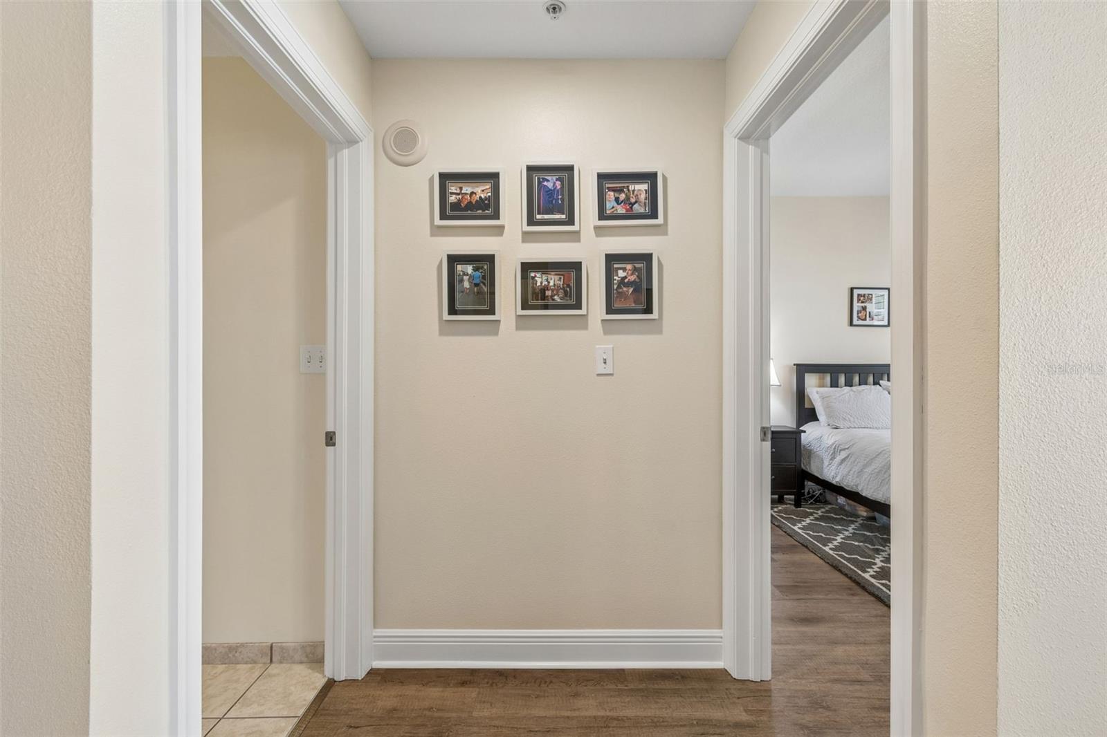 Image 21 of 49 For 628 Cleveland Street 904