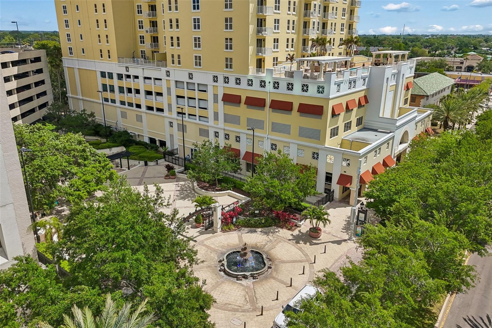 Image 45 of 49 For 628 Cleveland Street 904