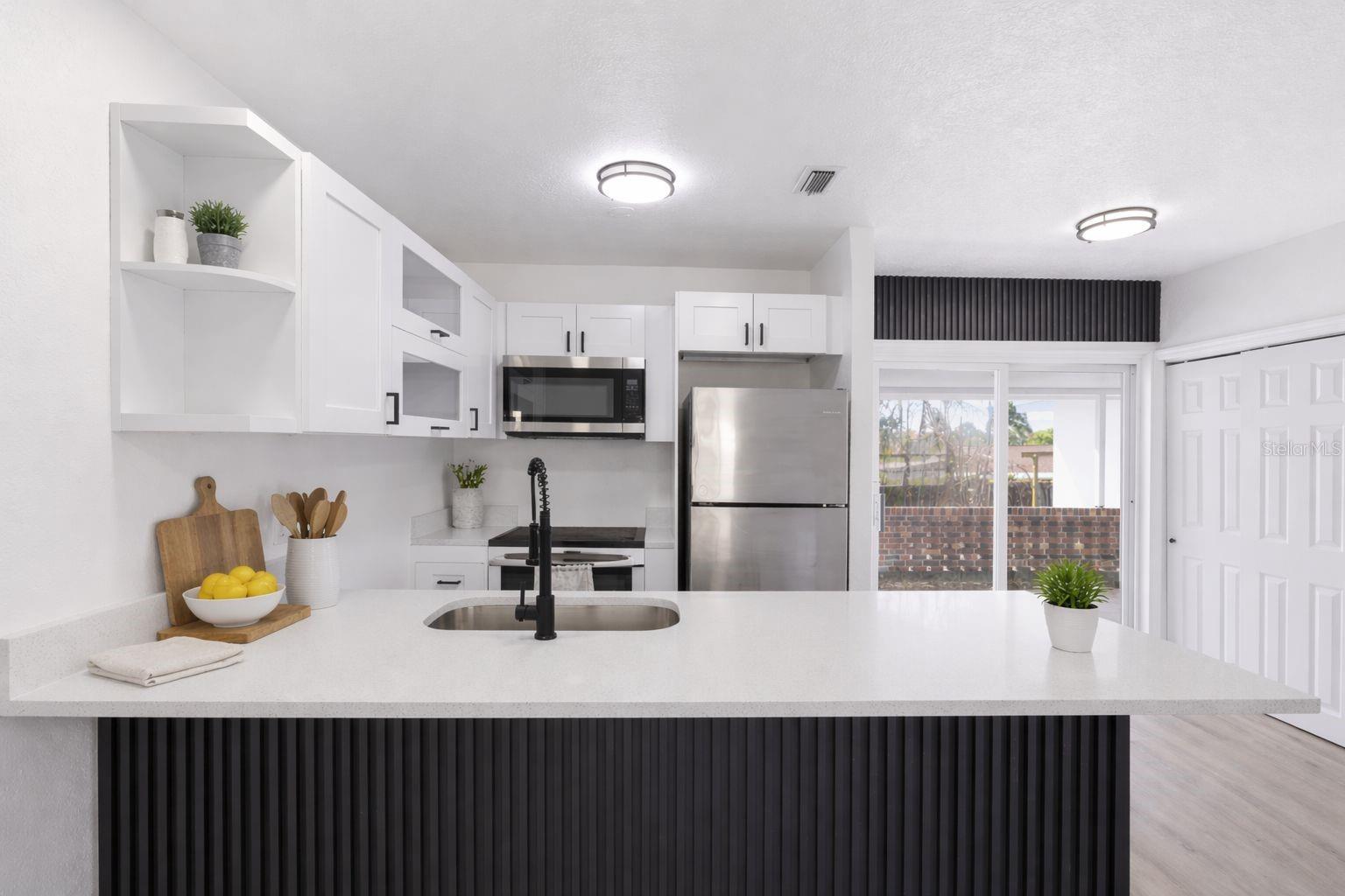 Image 3 of 19 For 113 Eastway Dr