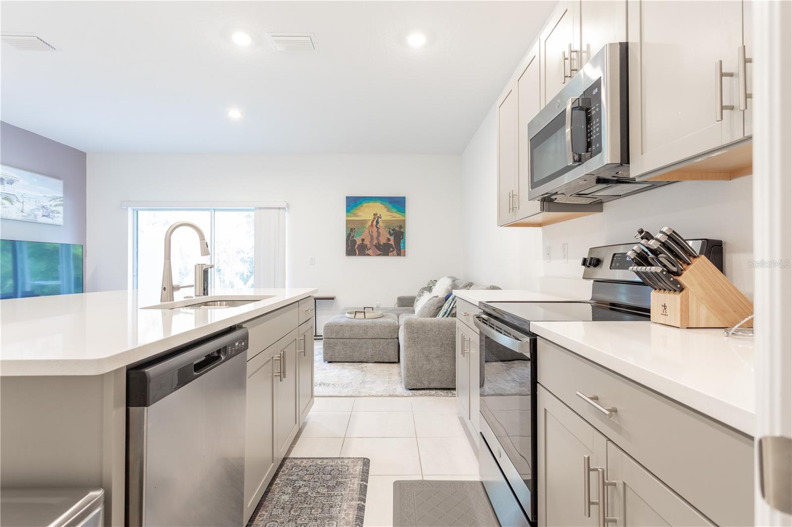 Image 18 of 86 For 8473 Lunar Skye Street