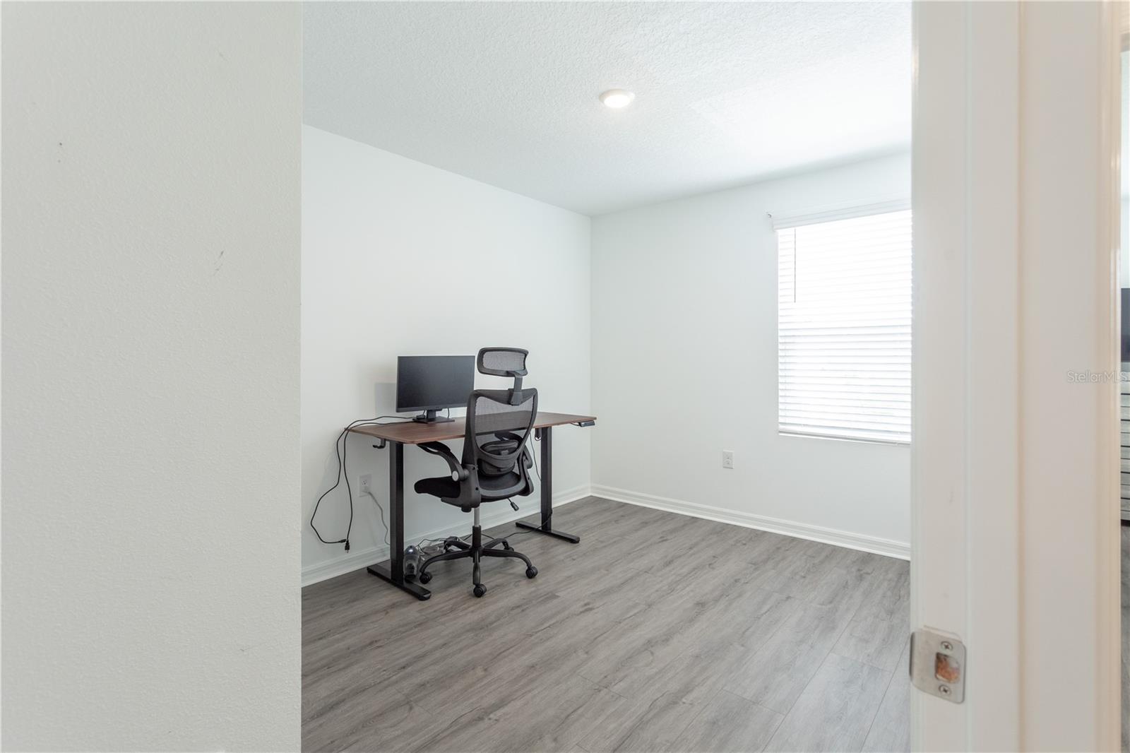 Image 40 of 86 For 8473 Lunar Skye Street