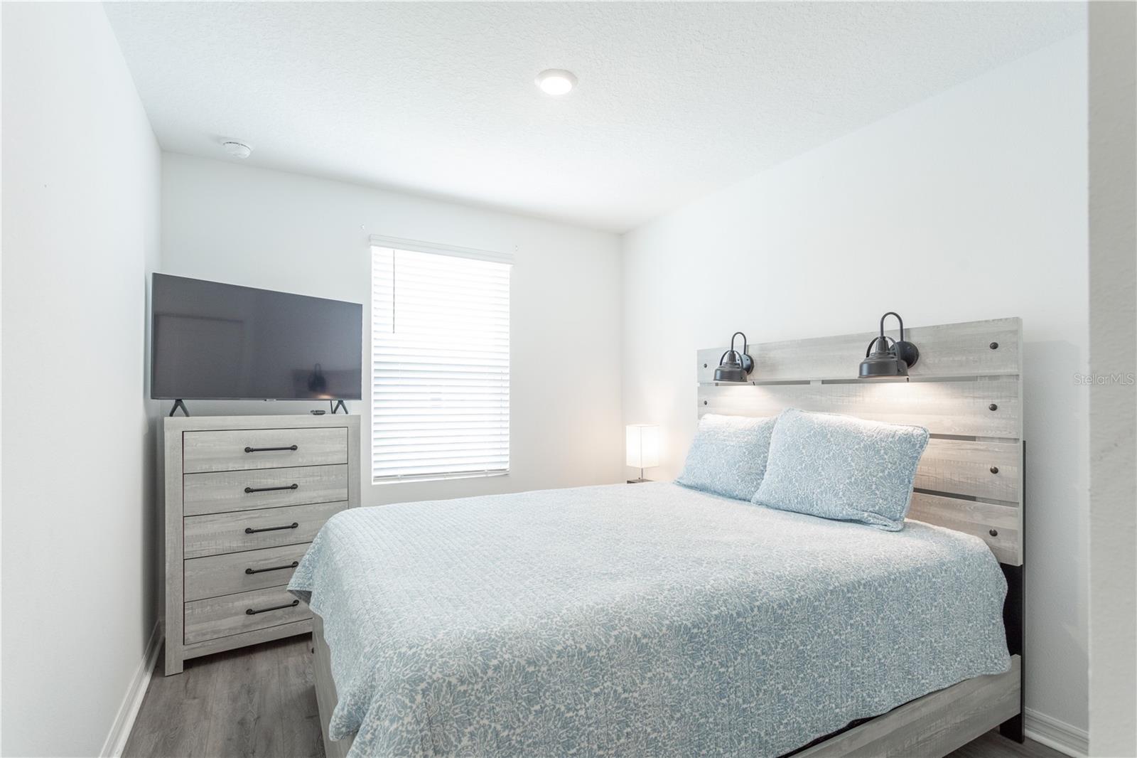Image 43 of 86 For 8473 Lunar Skye Street