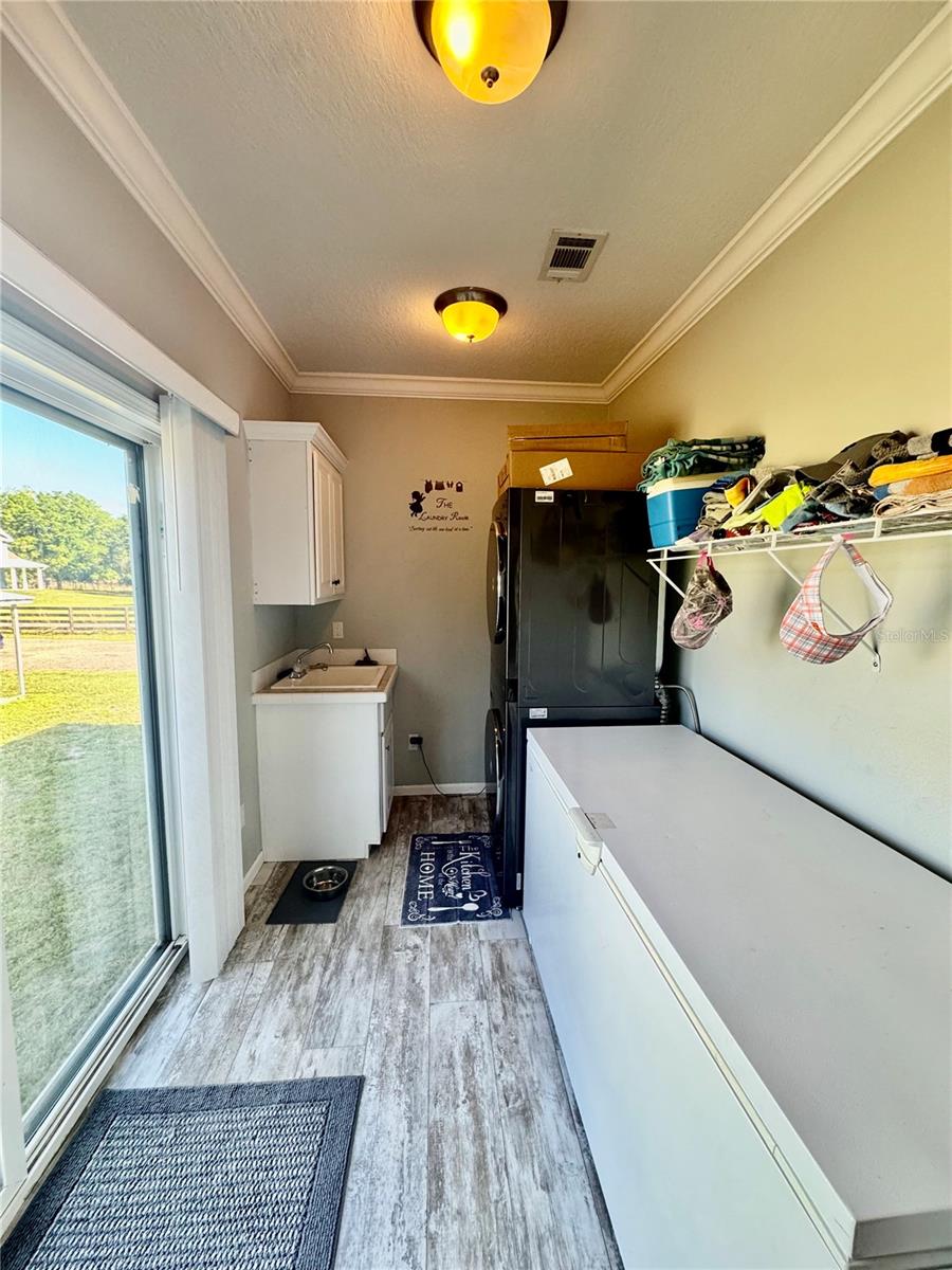 Image 19 of 70 For 6709 Cooper Crossing Court