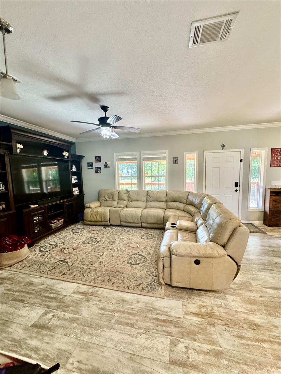 Image 22 of 70 For 6709 Cooper Crossing Court