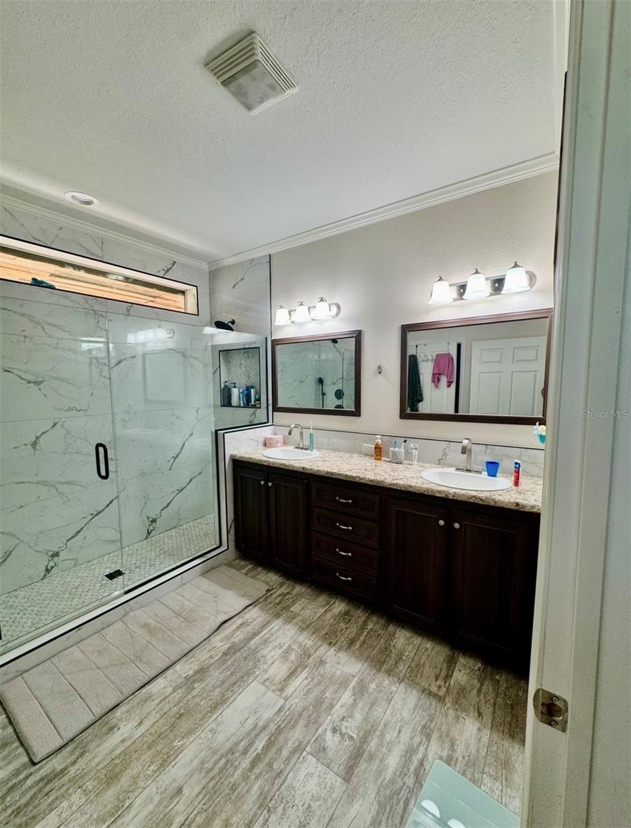 Image 32 of 70 For 6709 Cooper Crossing Court