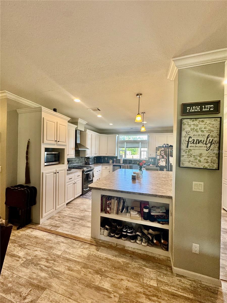 Image 6 of 70 For 6709 Cooper Crossing Court