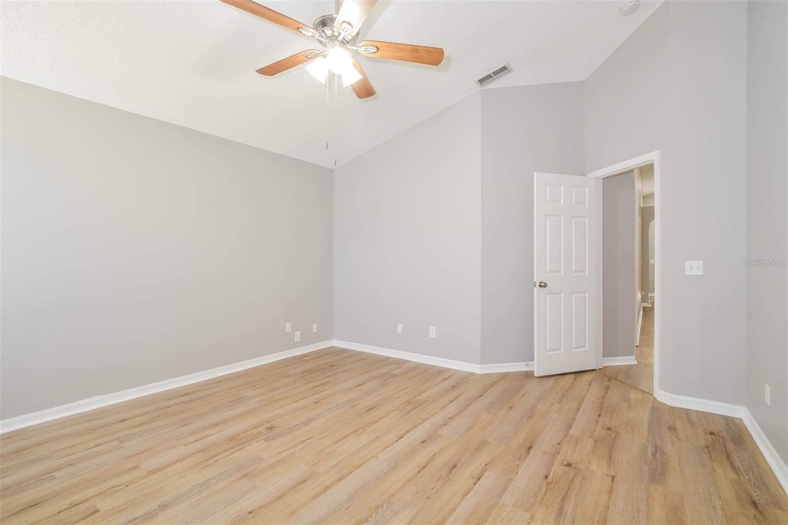 Image 17 of 30 For 1073 Sheeler Hills Drive