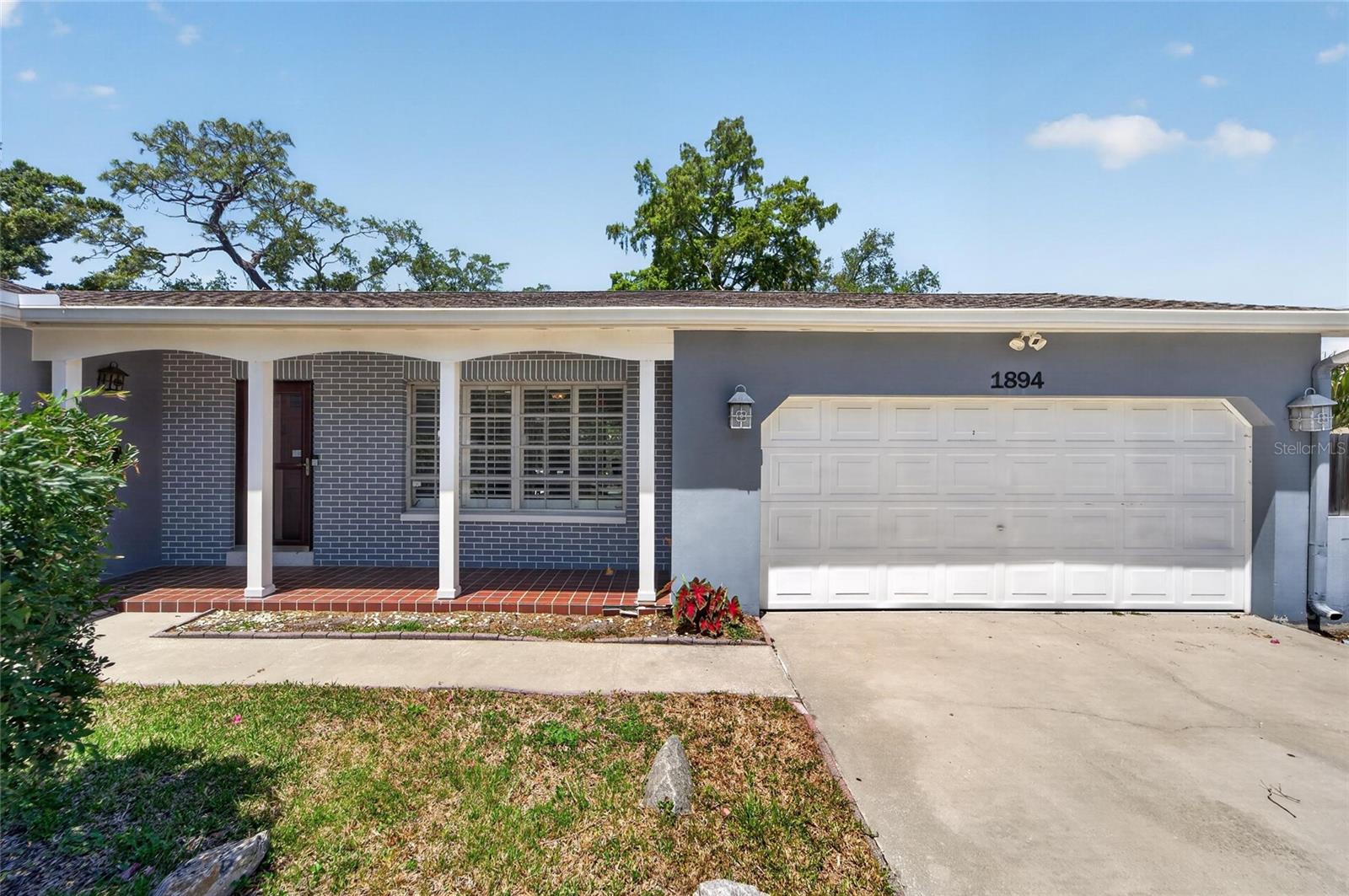 Image 18 of 81 For 1894 Oakdale Lane N