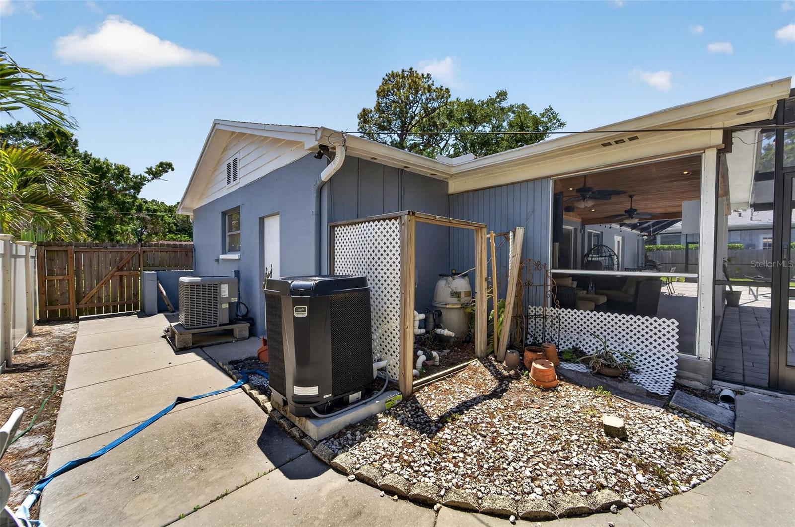 Image 26 of 81 For 1894 Oakdale Lane N