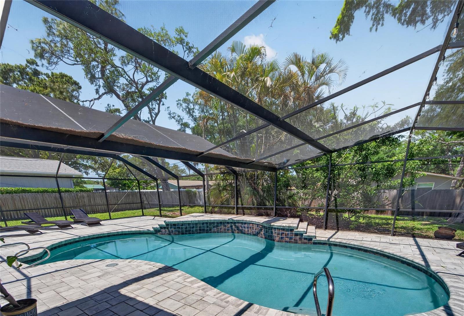 Image 29 of 81 For 1894 Oakdale Lane N