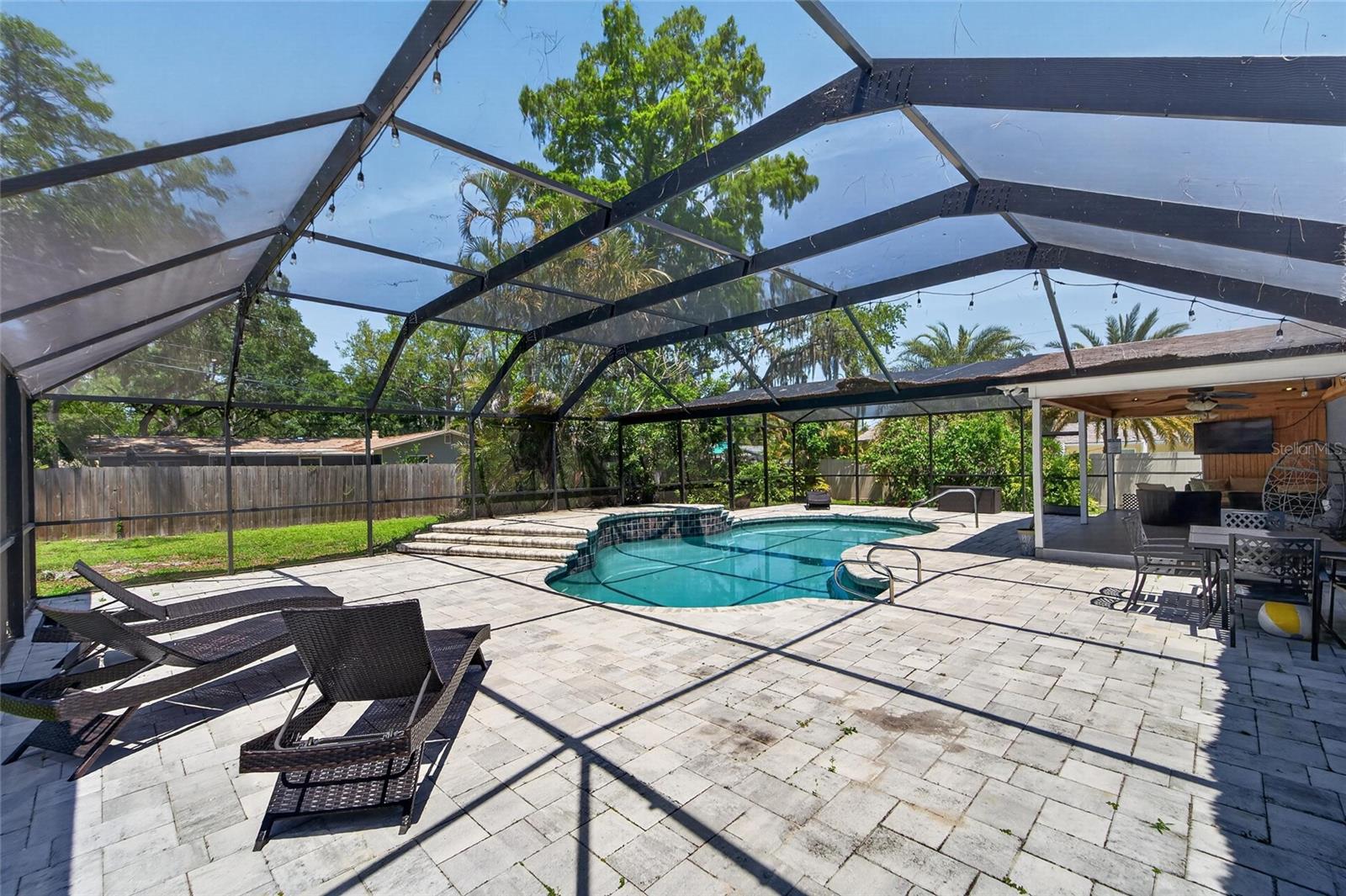 Image 30 of 81 For 1894 Oakdale Lane N