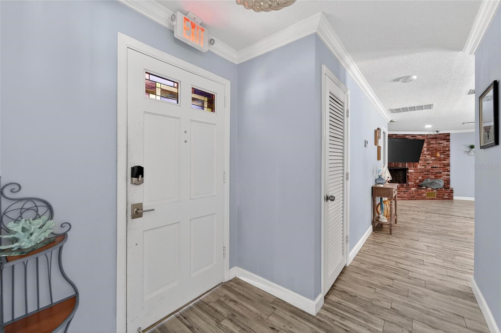 Image 37 of 81 For 1894 Oakdale Lane N