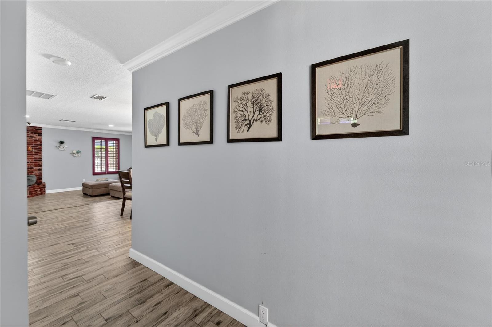 Image 39 of 81 For 1894 Oakdale Lane N