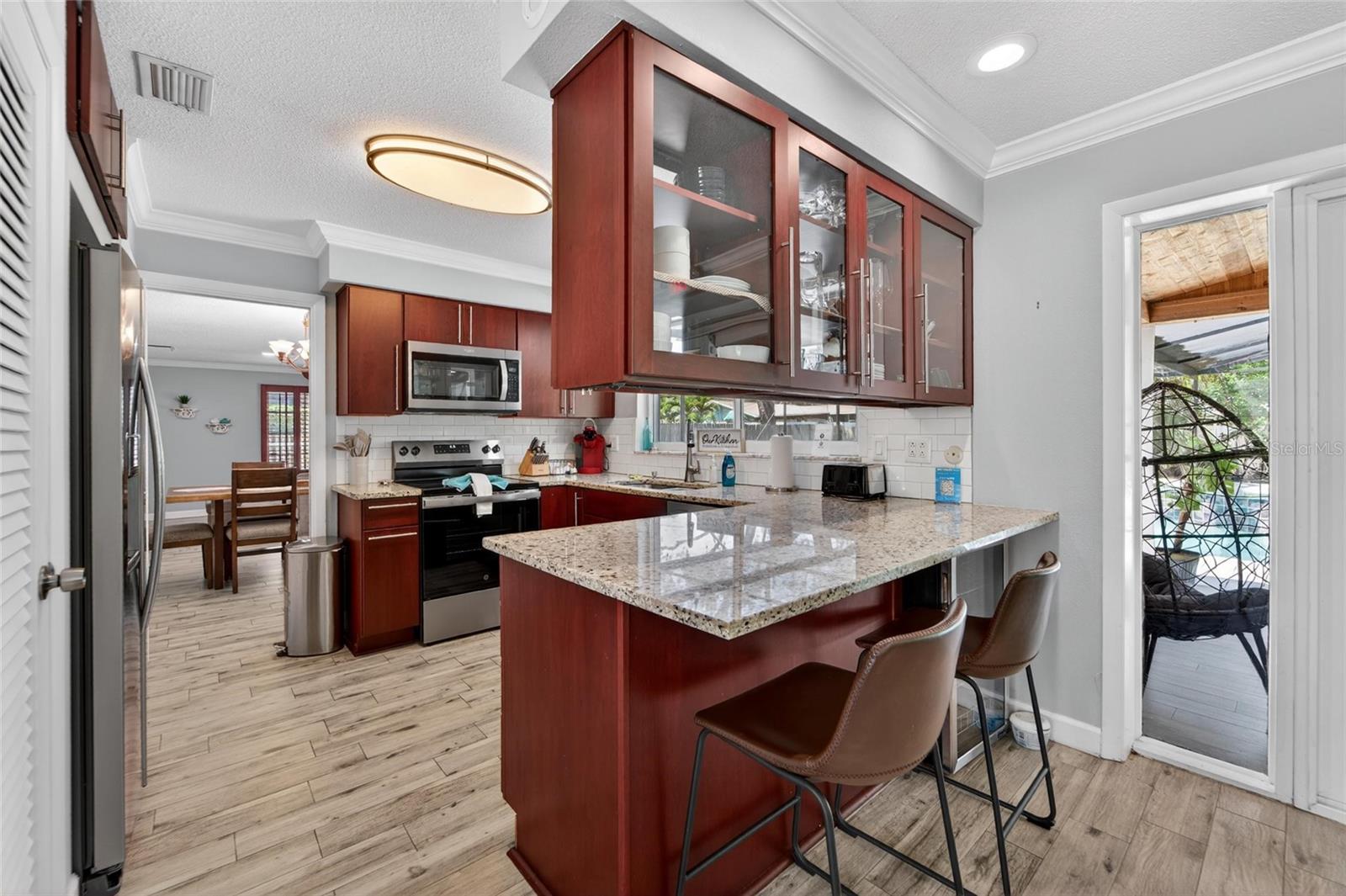 Image 47 of 81 For 1894 Oakdale Lane N