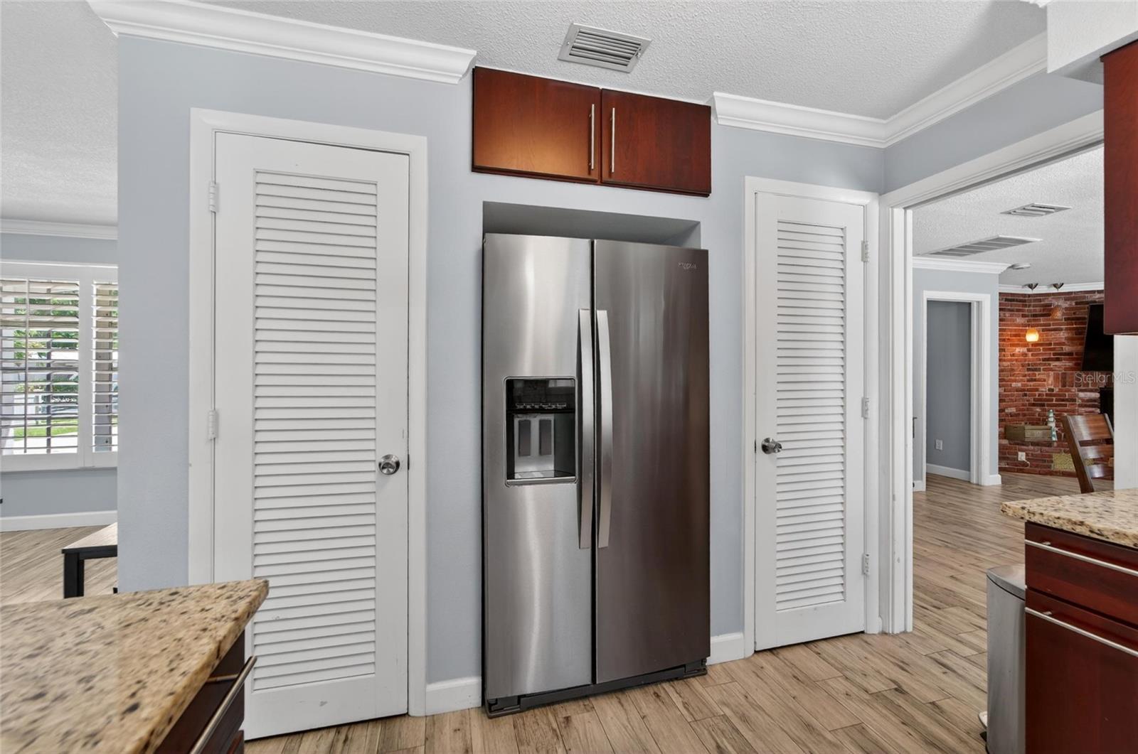 Image 53 of 81 For 1894 Oakdale Lane N