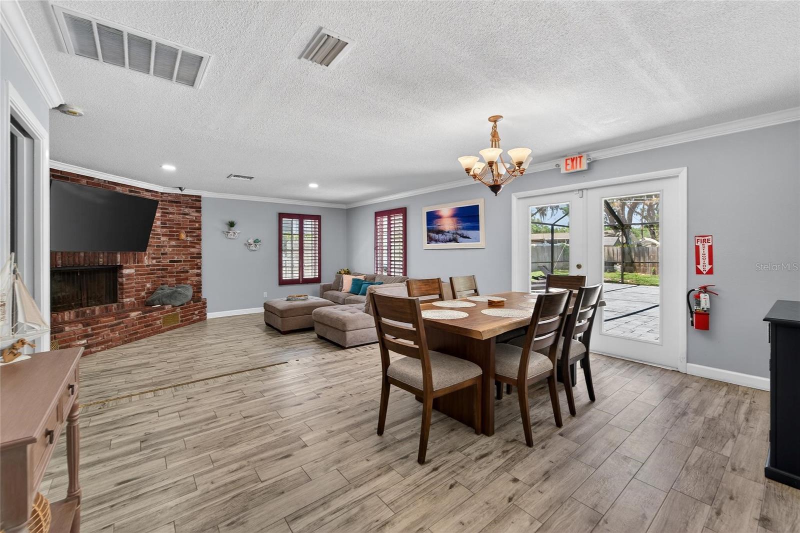 Image 55 of 81 For 1894 Oakdale Lane N