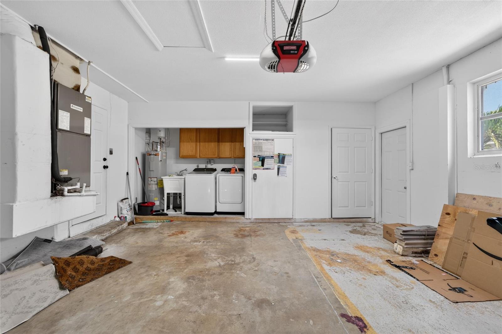 Image 80 of 81 For 1894 Oakdale Lane N