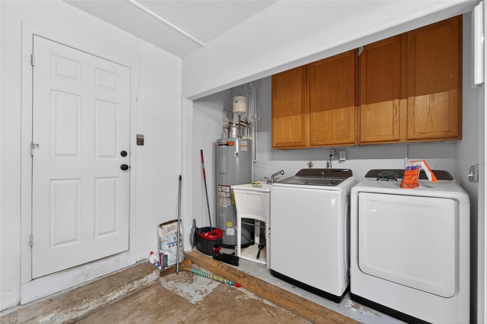 Image 81 of 81 For 1894 Oakdale Lane N