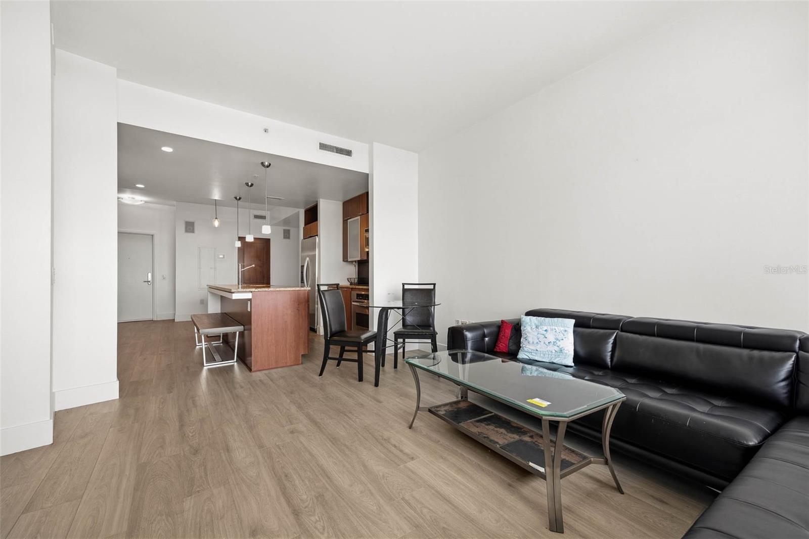 Image 12 of 45 For 111 12th Street 1707