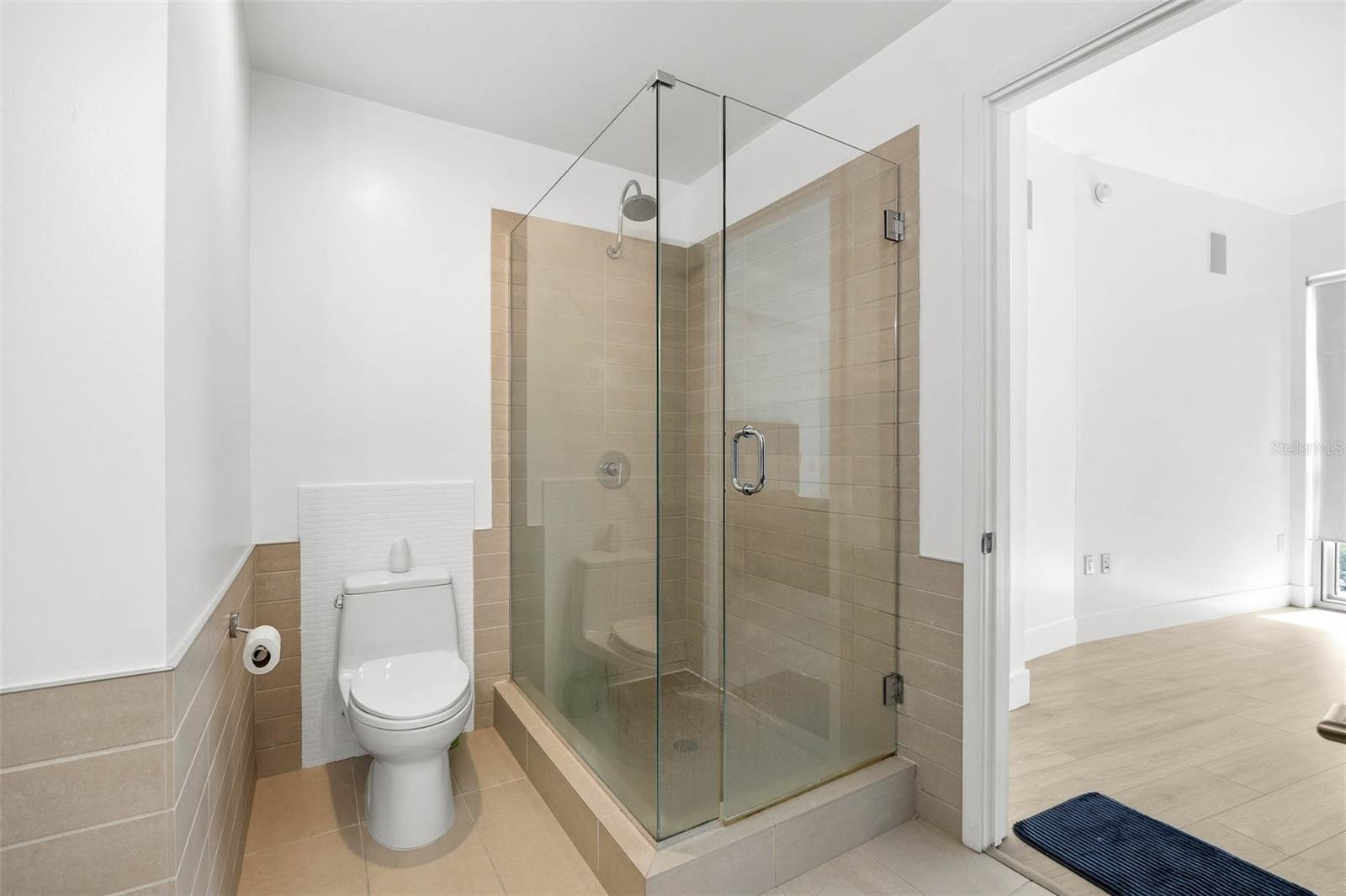 Image 24 of 45 For 111 12th Street 1707