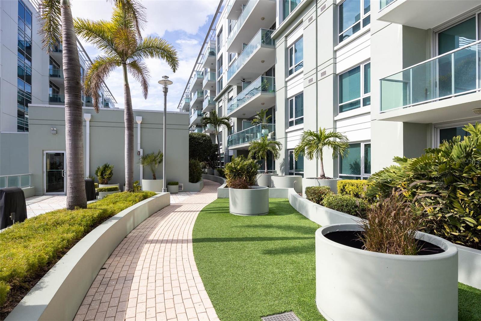 Image 38 of 45 For 111 12th Street 1707