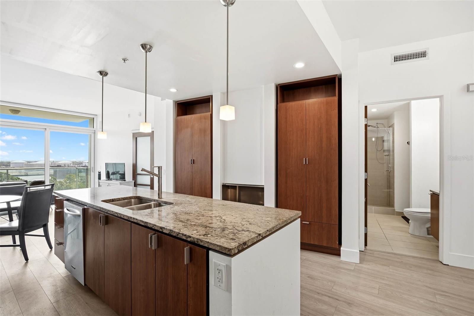 Image 8 of 45 For 111 12th Street 1707