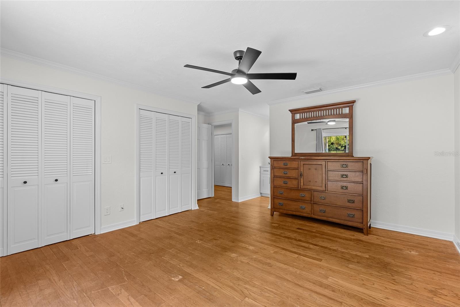 Image 24 of 71 For 13355 Park Boulevard