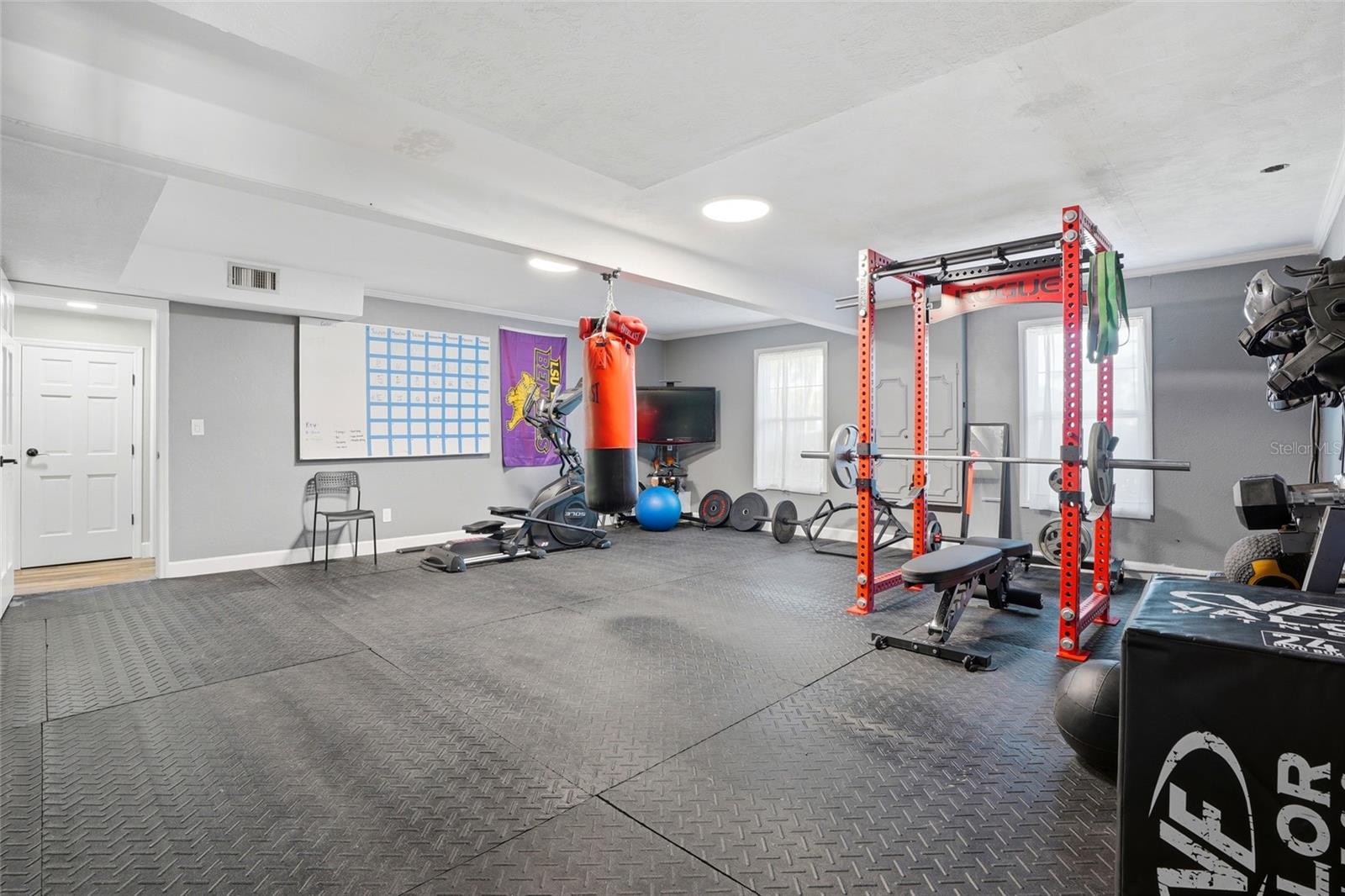 Image 35 of 71 For 13355 Park Boulevard