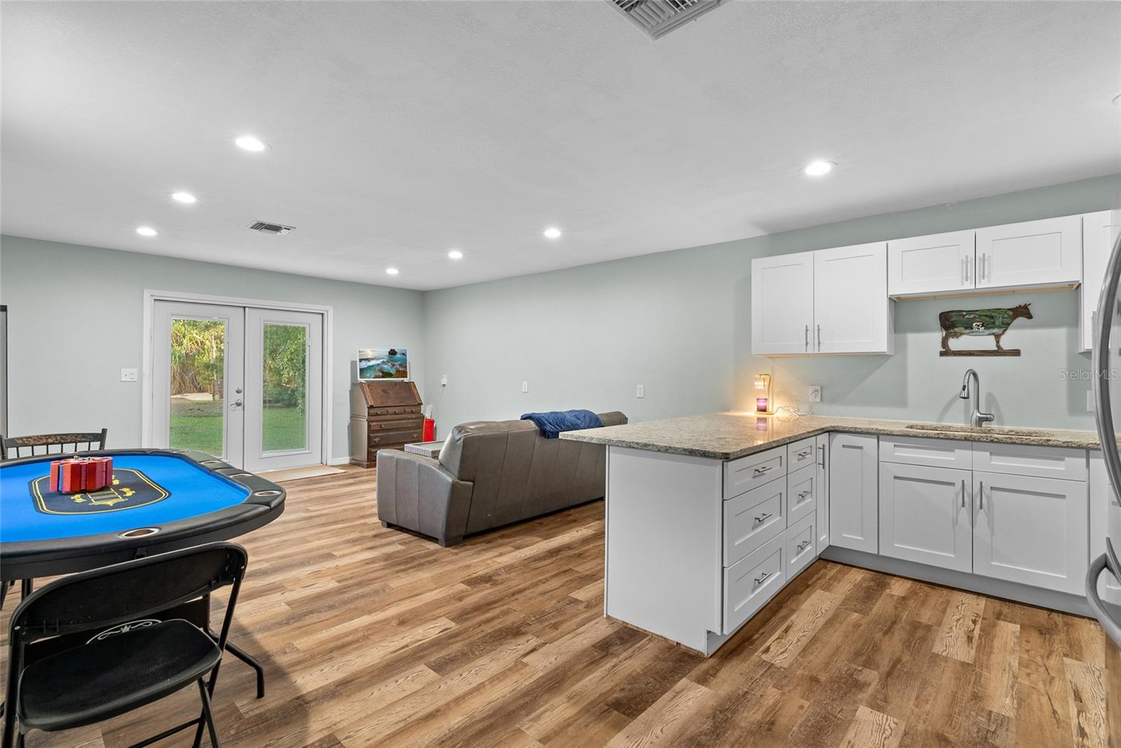 Image 47 of 71 For 13355 Park Boulevard