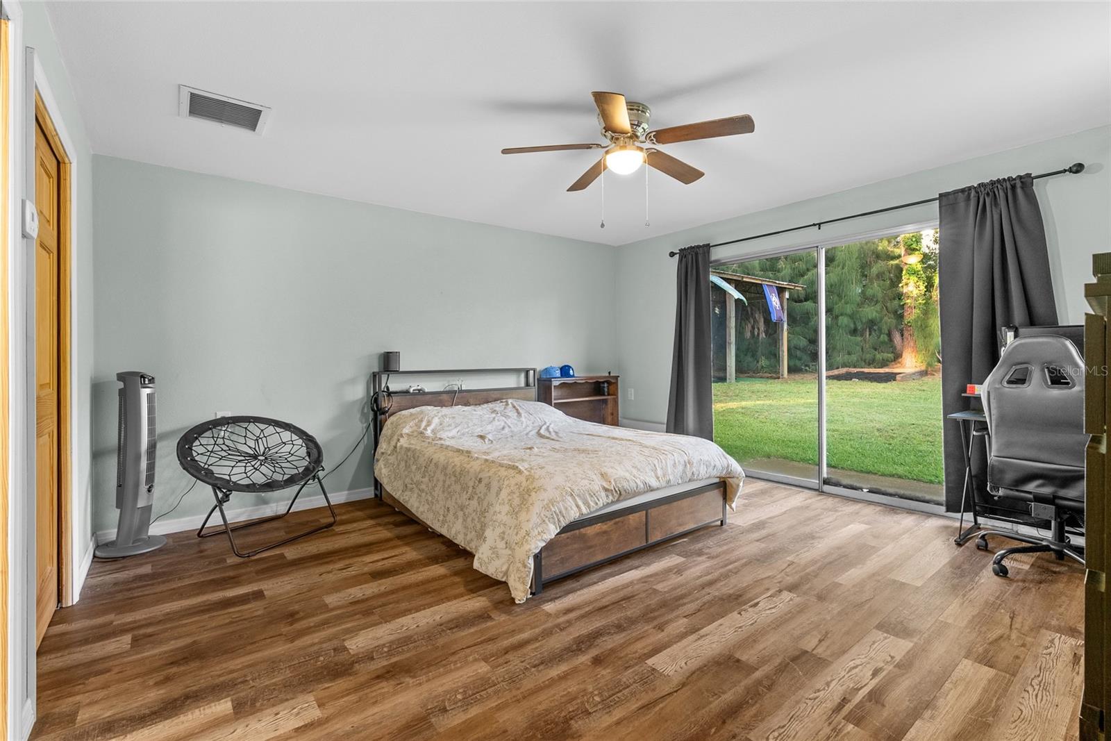 Image 49 of 71 For 13355 Park Boulevard