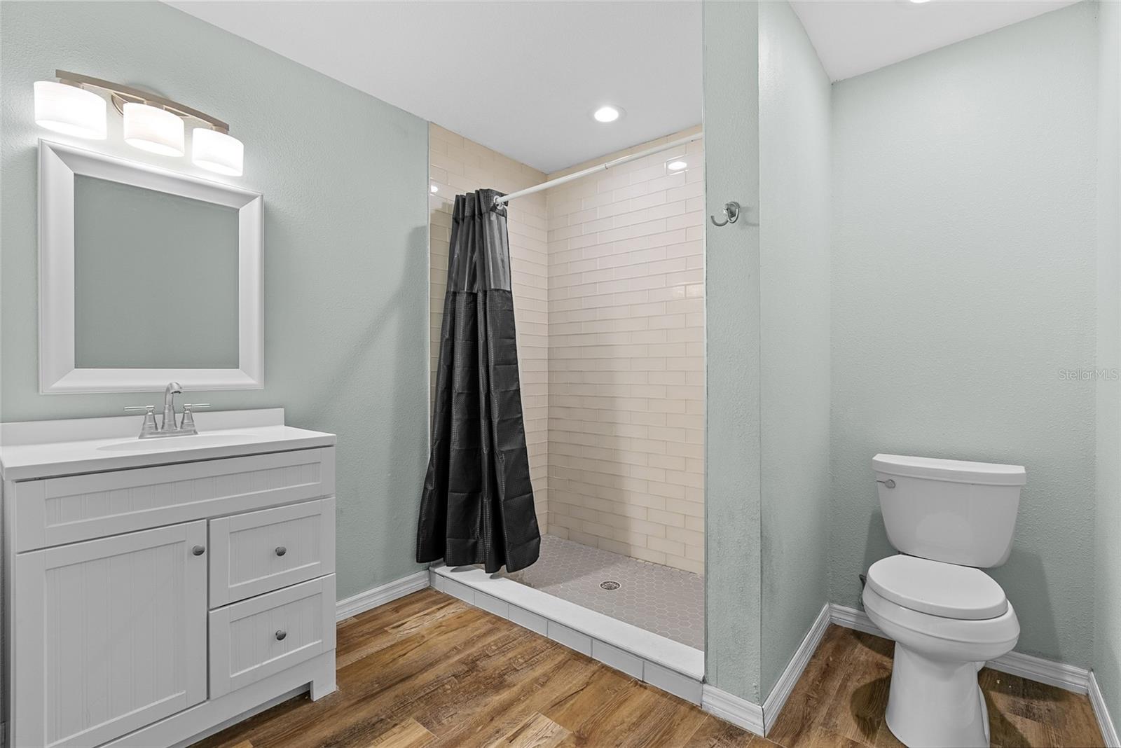 Image 53 of 71 For 13355 Park Boulevard