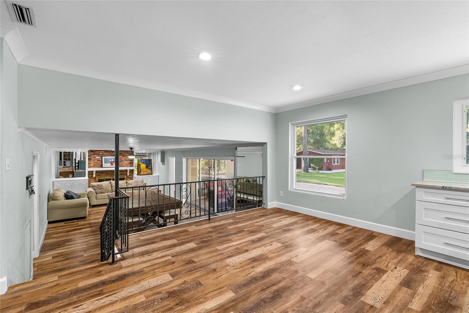 Image 7 of 71 For 13355 Park Boulevard