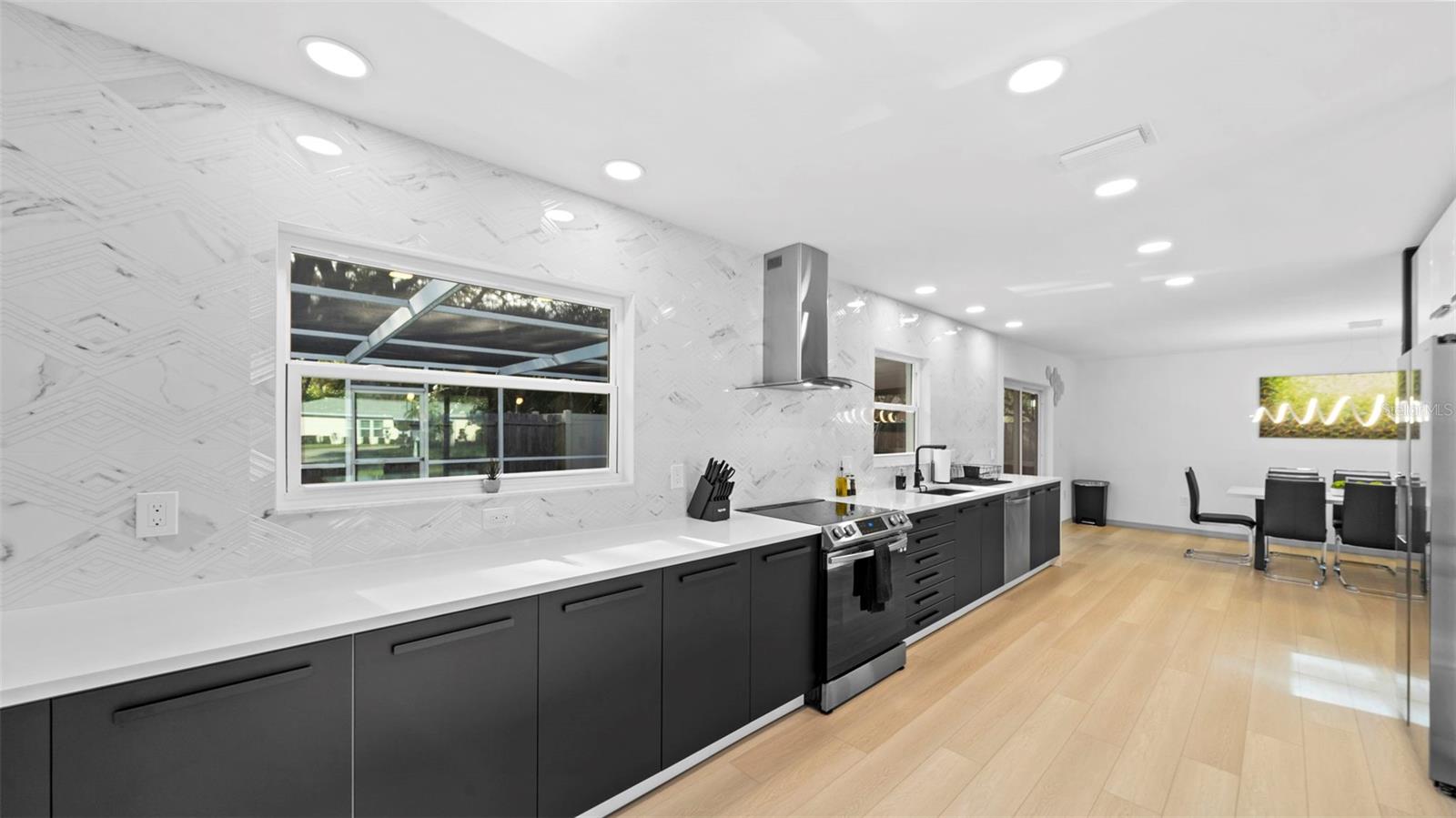 Image 11 of 34 For 11123 117th Way