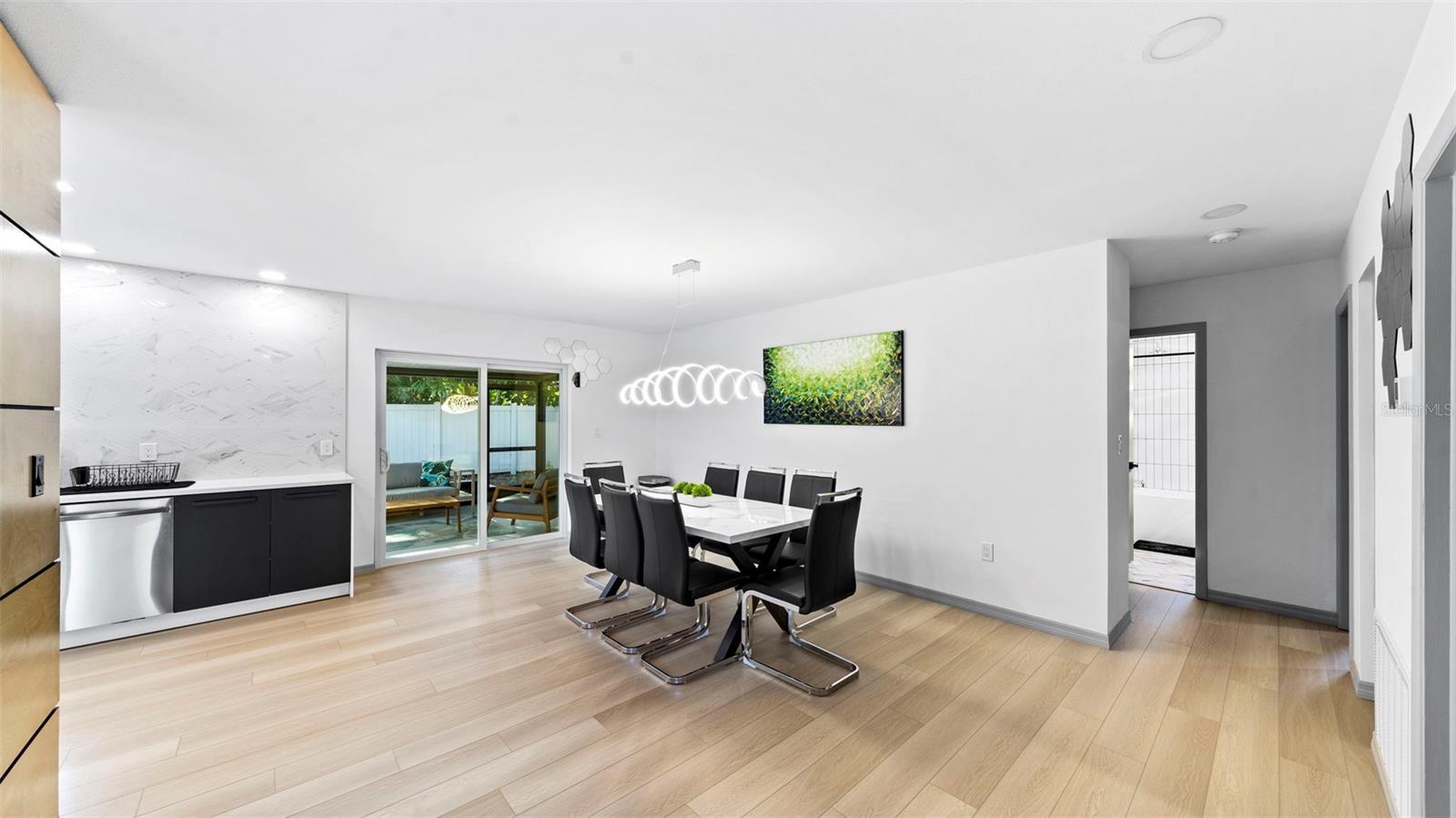 Image 12 of 34 For 11123 117th Way