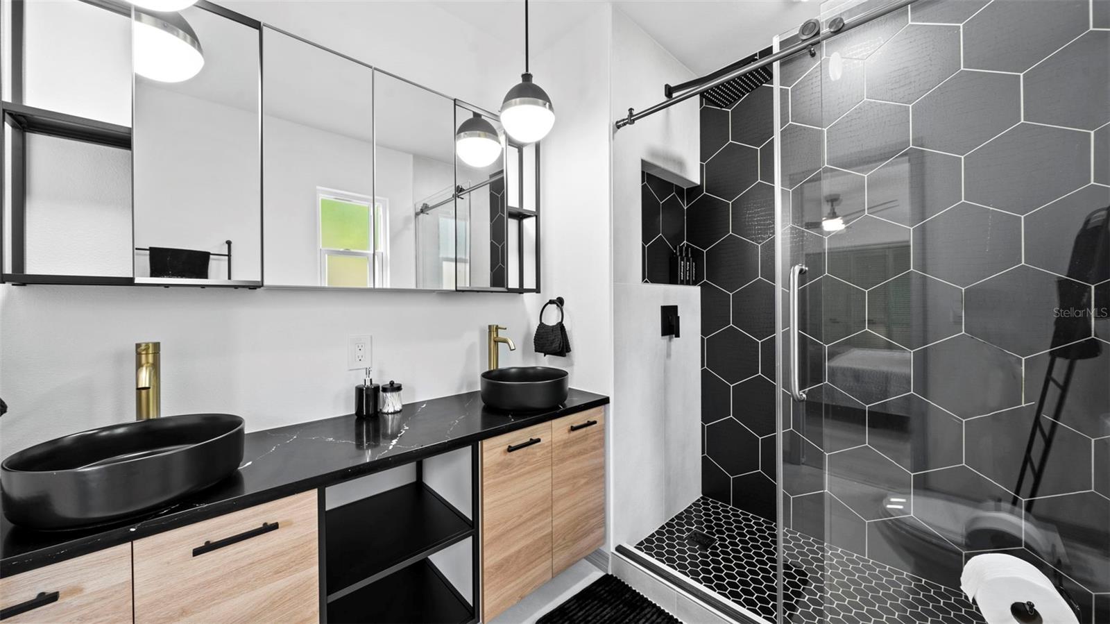 Image 20 of 34 For 11123 117th Way