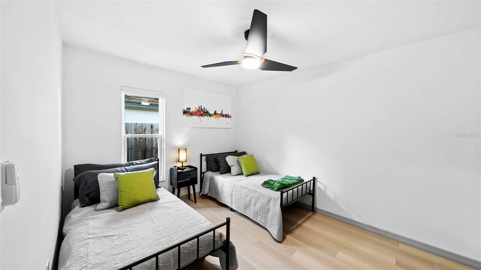 Image 24 of 34 For 11123 117th Way