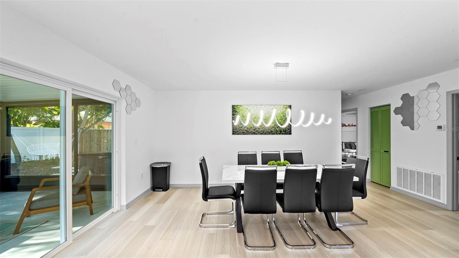 Image 26 of 34 For 11123 117th Way