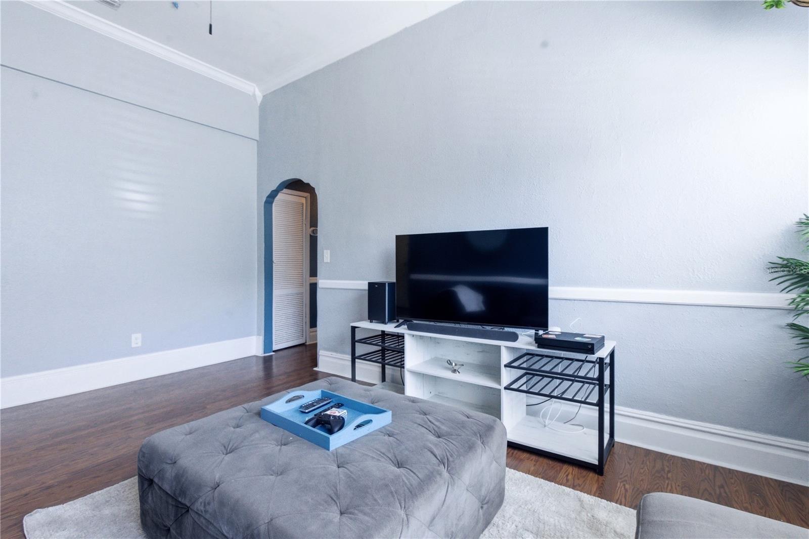 Image 6 of 25 For 2318 Cordelia Street